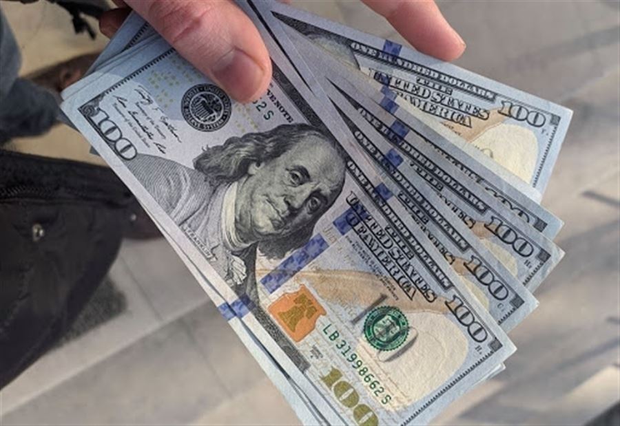 كيف افتتح دولار السوق السوداء صباح اليوم؟