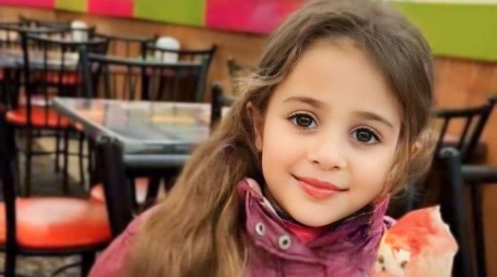 بالفيديو - هذا ما قاله والد الطفلة الشهيدة أمل في أول ظهور له