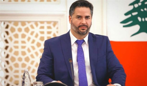 وزير الاقتصاد يقدّم اعتراض على قانون معالجة أوضاع المصارف