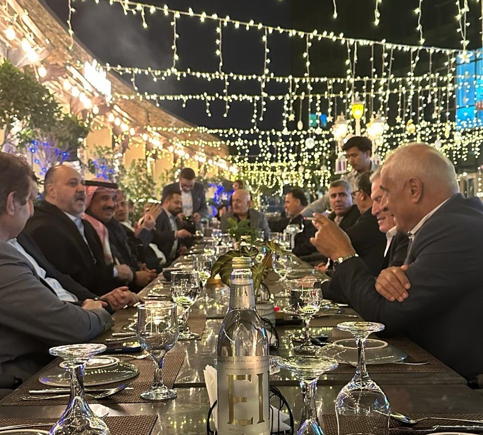 السفير يونس يكرم السفير التونسي بنميم لمناسبة انتهاء مهامه في الإمارات