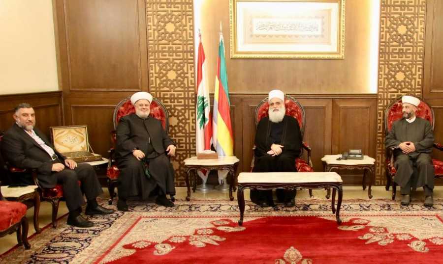 شيخ العقل يلتقي وفد جبهة العمل الاسلامي