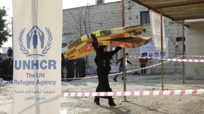نازح سوري يفجر مفاجأة: المفوضية تطلب من النازحين اعلان احتراق اوراقهم الثبوتية!