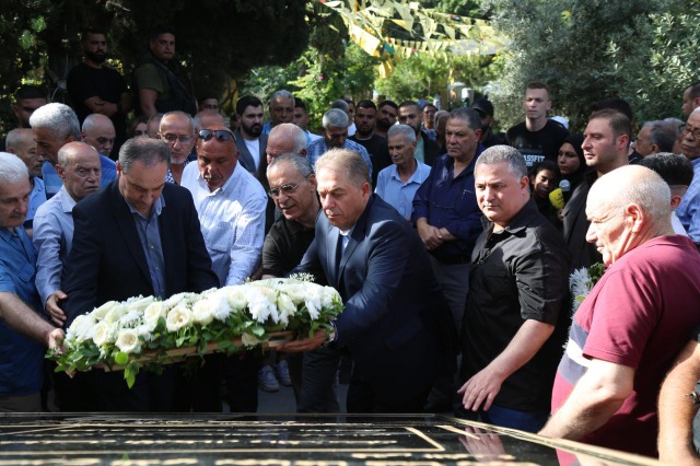 سفارة فلسطين و"فتح" تلتزمان باقتصار فعاليات عيد الأضحى بزيارة مقابر الشهداء في بيروت بمشاركة ممثل الرئيس عباس، السفير دبور وشخصيات