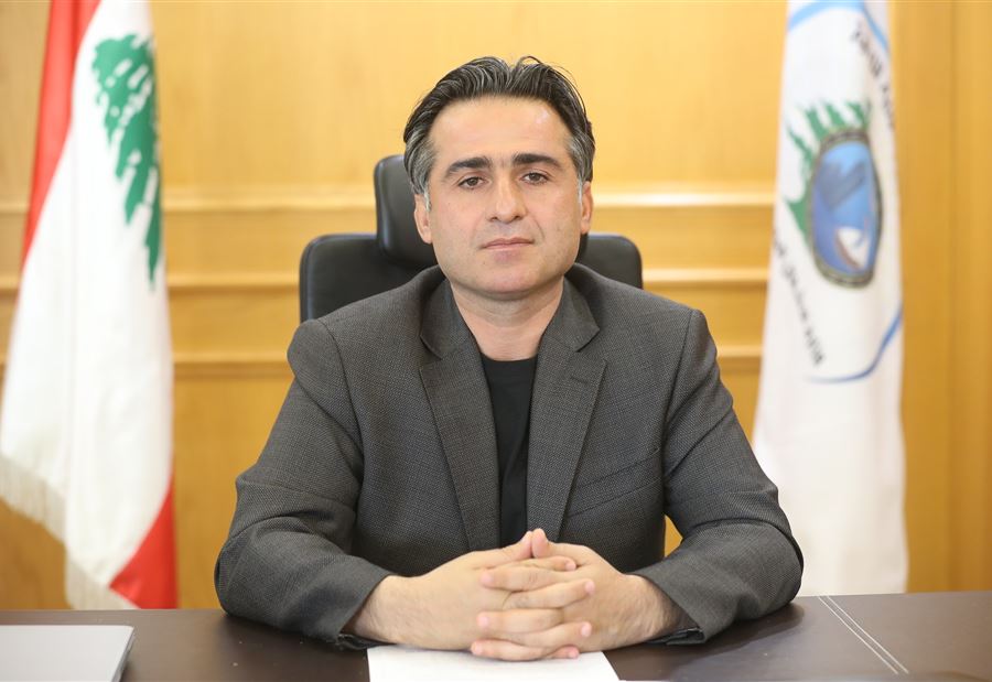 الوزير حمية يعلن إزالة وبيع مخلّفات انفجار "مرفأ بيروت"