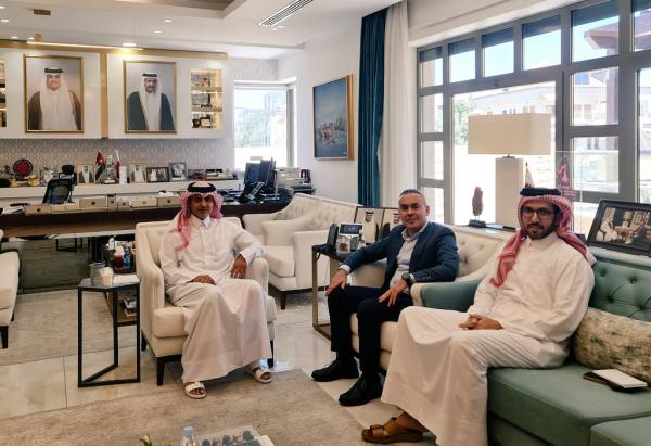 السفير القطري في الاردن يلتقي أبو الرب