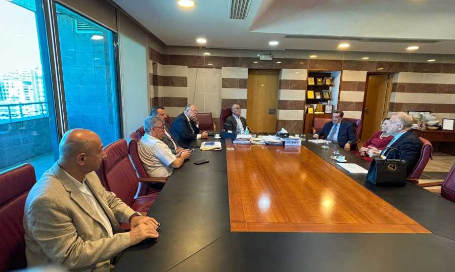 اجتماعات مكثفة لوزير التربية لمتابعة الملفات التعليمية والتحضيرات للعام الدراسي المقبل