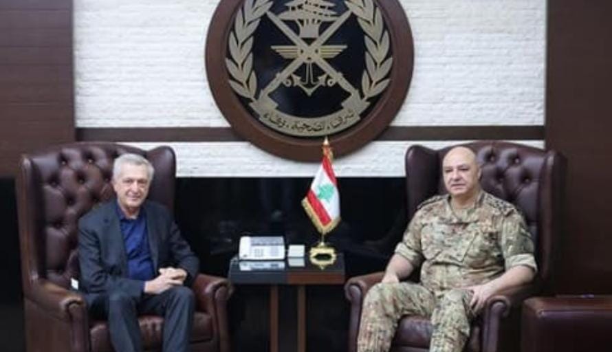 قائد الجيش يبحث مع مفوض الأمم المتحدة الأوضاع في ظل العدوان الإسرائيلي