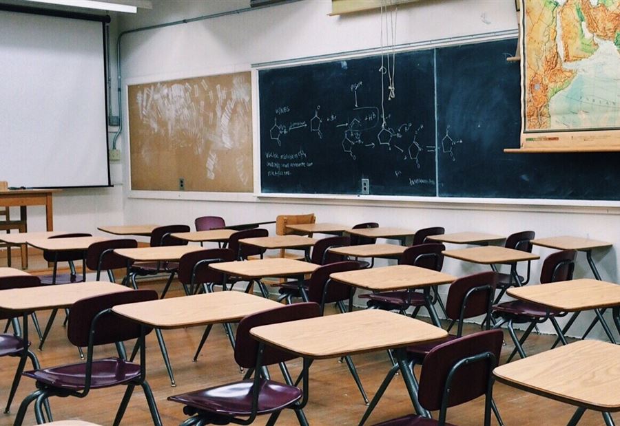 تعميمٌ لوزير التربية بشأن بدء التدريس في المدارس والثانويات الخاصة