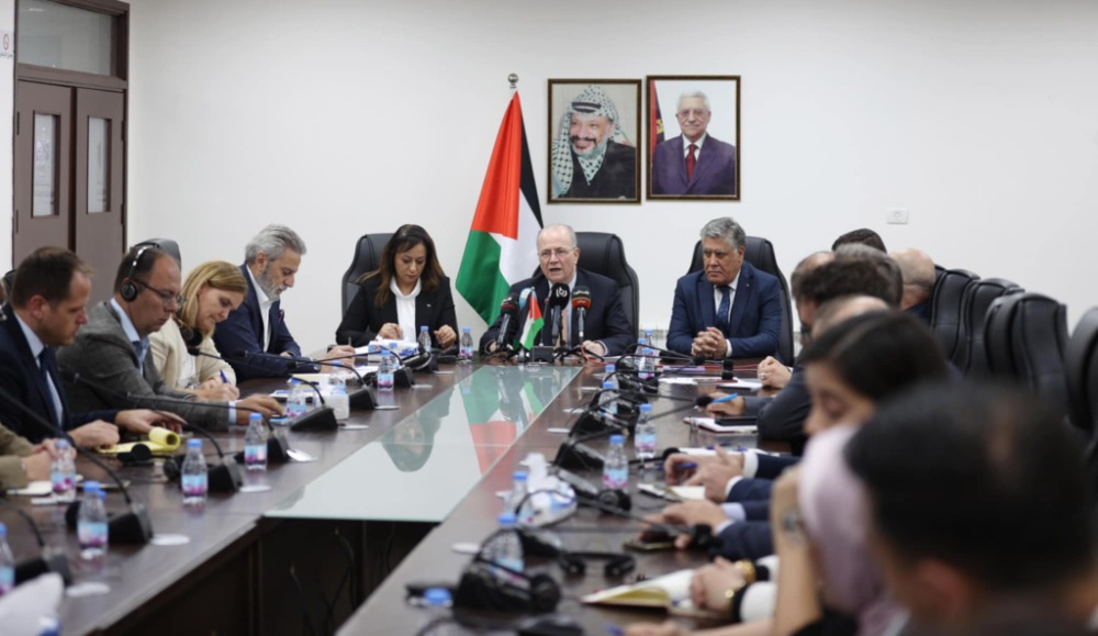 رئيس الوزراء الفلسطيني د. مصطفى يبحث مع مؤسسات أممية وإغاثية دولية ومحلية مضاعفة جهود تخفيف معاناة أهلنا في قطاع غزة