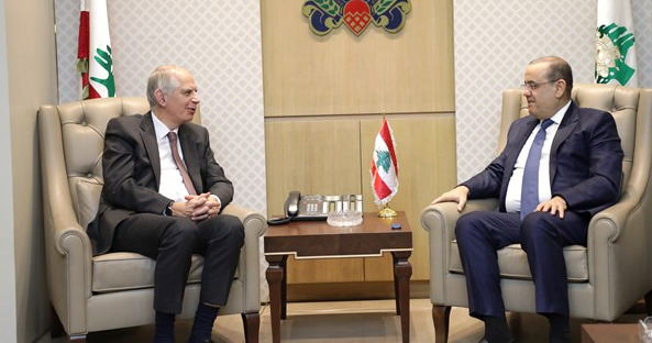 اللواء البيسري يعرض مع ماغرو الوضع في الجنوب في ظل استمرار الاعتداءات الإسرائيلية