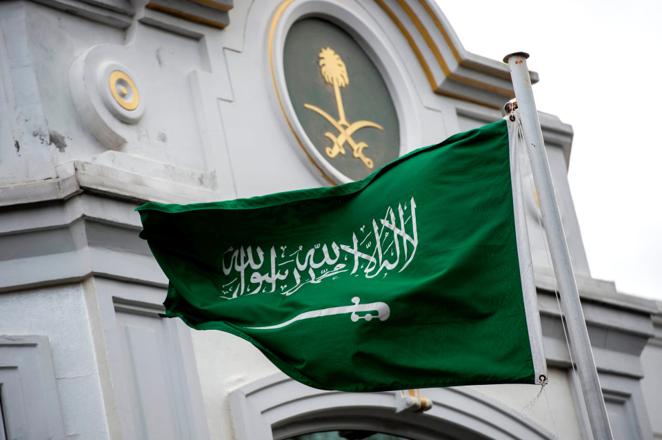 إشادة عربية وإسلامية ودولية بمواقف السعودية وإدانة لتصريحات نتنياهو بتهجير الفلسطينيين من أرضهم