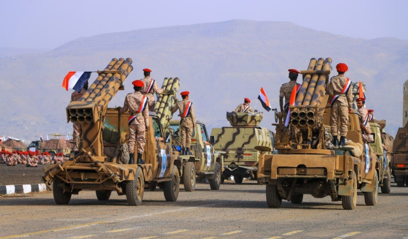 القوات المسلحة اليمنية تقصف مطار "بن غوريون"
