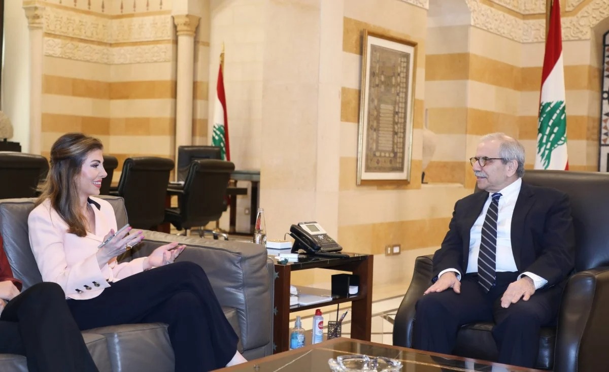 بالصور: من الجنوب إلى المطار... تفاصيل اللقاء بين الرئيس سلام وأورتاغوس