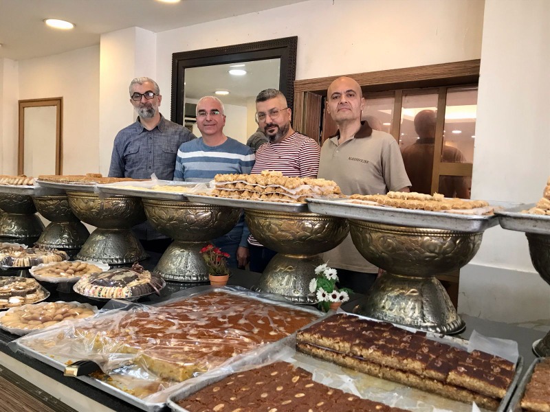 "حلويات الجندولين" تميز للحلويات الصيداوية و"مطعم pearl لؤلؤة" قاصدي المدينة