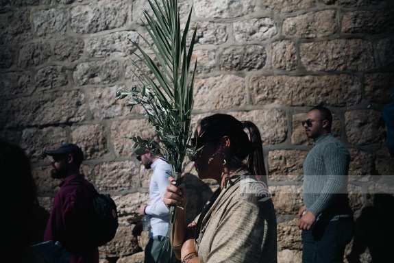 الاحتلال يحرم آلاف المواطنين المسيحيين من الوصول إلى القدس في أحد الشعانين