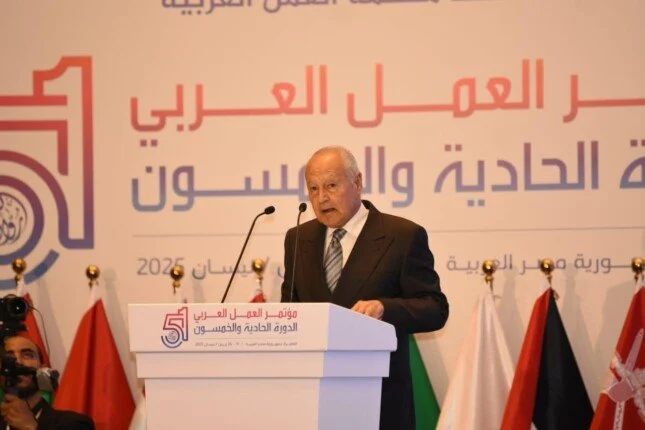 فلسطين تشارك في أعمال الدورة الـ51 لمؤتمر العمل العربي في القاهرة