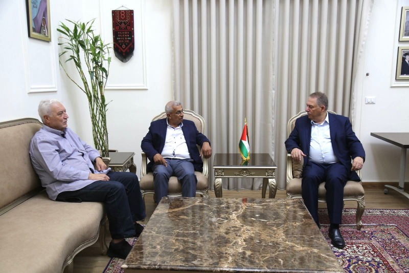 السفير دبور يبحث والنائب سعد أوضاع المخيمات الفلسطينية في لبنان