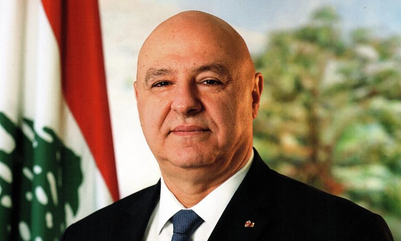 الرئيس عون يتابع إجراءات تأمين عودة اللبنانيين العالقين!