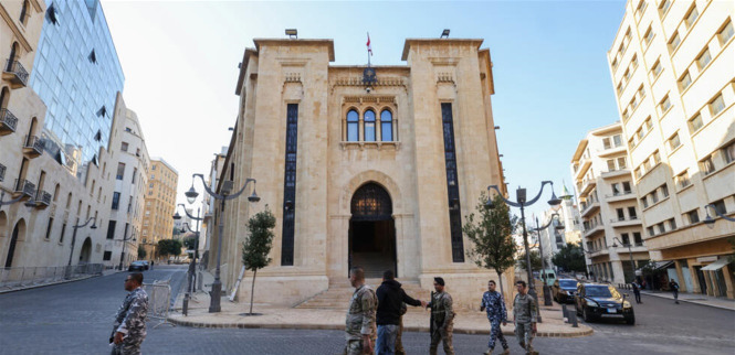 بالأسماء - 10 نواب يطعنون بقانون الإيجارات غير السكنية