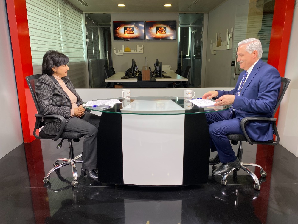فيديو - هيثم زعيتر يستضيف آمنة جبريل، حول "واقع المرأة الفلسطينية في لبنان" 04-03-2022