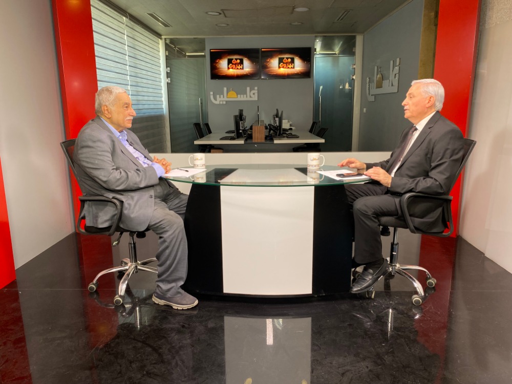 فيديو - هيثم زعيتر يستضيف معن بشور، حول "دعوة الرئيس عباس لاجتماع الأمناء العامين" 21-07-2023