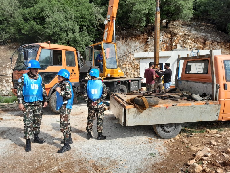 بالصور: مؤسسة مياه لبنان الجنوبي قامت بتركيب مضخة المياة للبئر الارتوازي