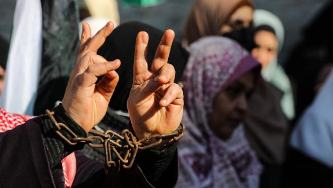 بالأسماء - من هم الأسرى الذين سيطلق سراحهم في الدفعة الثانية من صفقة التبادل؟