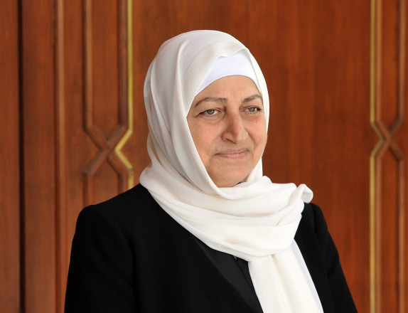بهية الحريري منوهةً باستقبال مرفأ صيدا لأول باخرة قمح: آفاق جديدة تعزز حضوره بين المرافئ اللبنانية