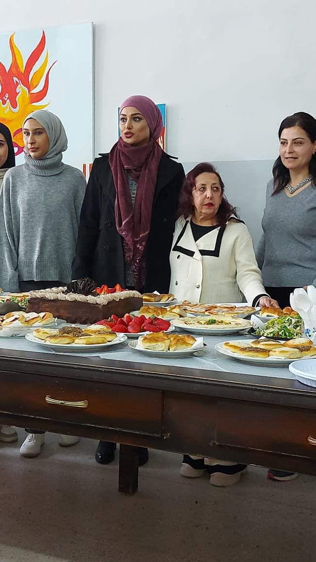 مدرسة صيدا الرسمية المختلطة تكرم المربية دميانة ممدوح الكردي