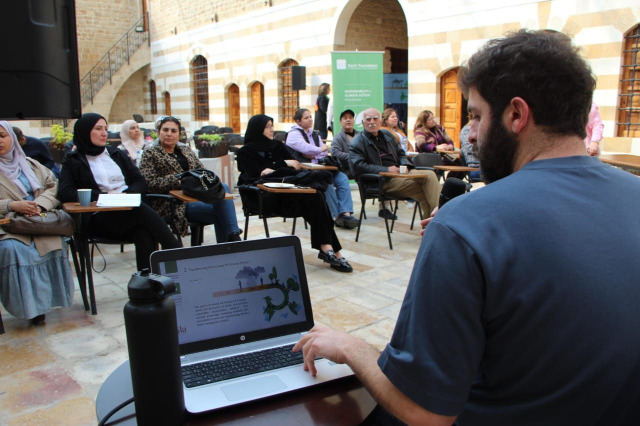 "مؤسسة الحريري" تنظم ورشة تدريبية تفاعلية لأصحاب المشاريع والمؤسسات الناشئة ورواد الأعمال حول "التسويق والإستدامة البيئية"