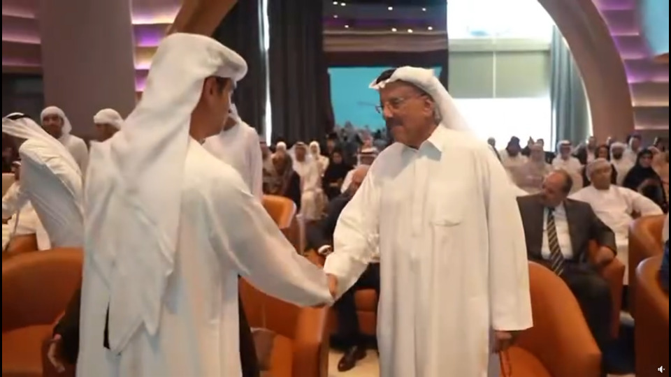 رجل الأعمال خلف الحبتور يرعى توزيع جائزة عوشة بنت خليفة السويدي "فتاة العرب" في دورتها الثالثة