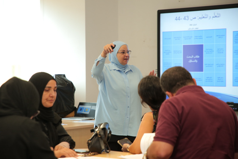 وزارة التربية ومؤسسة الحريري تختتمان ورشاً تدريبية لـ400 معلم  في 12 مدرسة رسمية