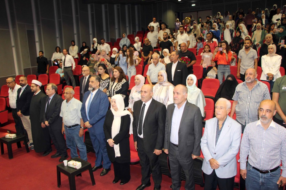 عماد الأشقر يرعى تخريج دفعة الأمل رغم الألم في المدرسة العمانية النموذجية الرسمية في صيدا: سيكون لدينا عام دراسي في الجنوب رغم أنف الاحتلال!