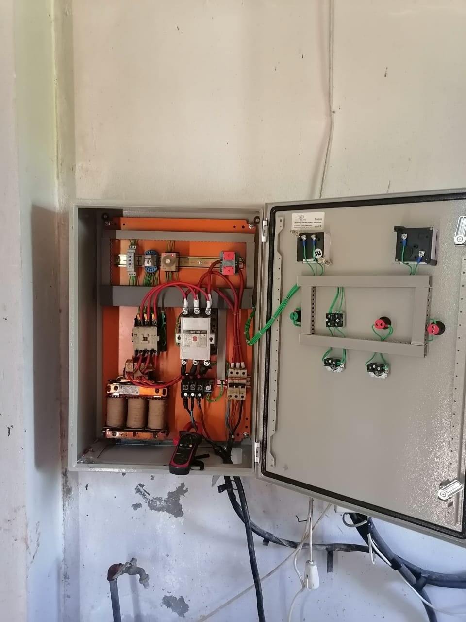 بتعليمات الرئيس عباس... دائرة شؤون اللاجئين تعلن إنجاز مشاريع لها في مخيمات وتجمعات فلسطينية داخل لبنان