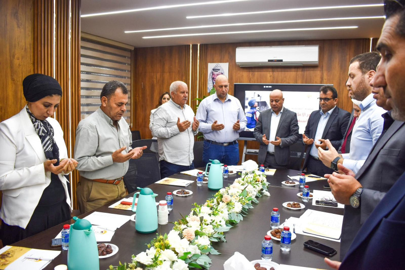 د. أبو هولي: الاعلام ركيزة أساسية في فضح الادعاءات الإسرائيلية المزيفة
