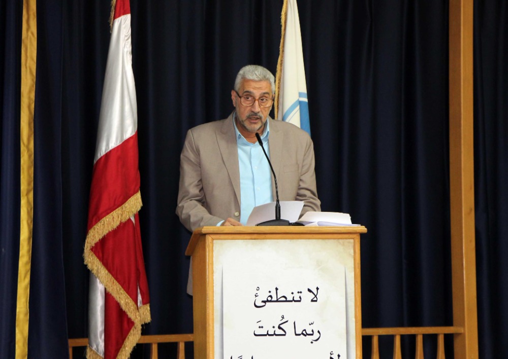ثانوية السفير تفتتح عامها الدراسي تحت شعار "ضوء وسداد"