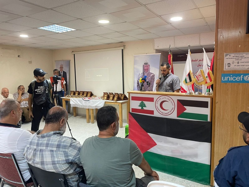 تكريم متطوعي "الهلال الوطني اللبناني" بدورات "وحدة الإسعاف والطوارئ" و"أفواج الإطفاء الفلسطينية" في صيدا