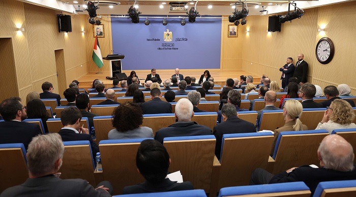 رئيس الوزراء الفلسطيني د. مصطفى يلتقي سفراء وقناصل وممثلي منظمات ومؤسسات الدولية
