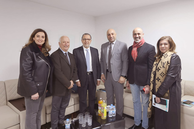 بهية الحريري ترعى افتتاح "معرض الكتاب المدرسي الأول - نحو جيل قارىء ومبدع" في "ثانوية الحاج بهاء الدين الحريري"