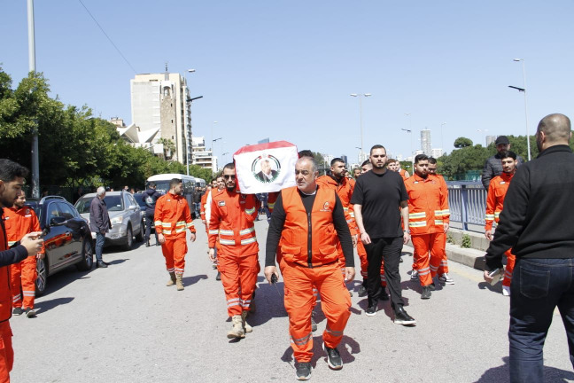 تشييع مهيب للمناضل الكبير ماهر مشيعل