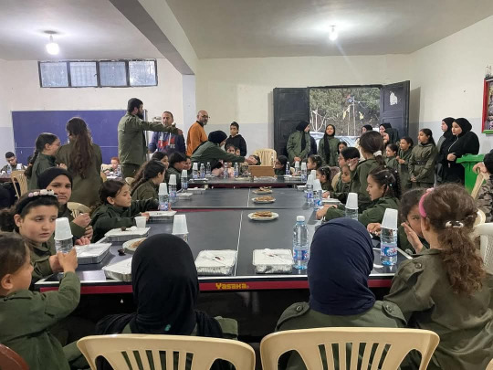 بتوجيهات السفير دبور.. اقامة محاضرة تثقيفية وإفطار لأشبال مخيم المية ومية