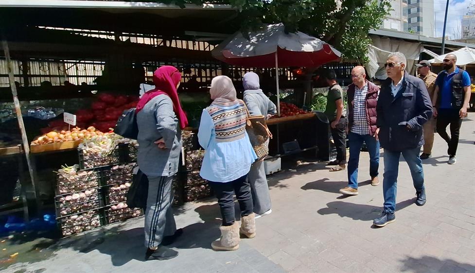 د. بديع يتفقد حريق العربات في سوق الخضار: بلدية صيدا تتحرك قضائيًا