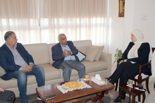 النائب سعد يستقبل بهية الحريري: ضرورة التشاور الدائم لما فيه مصلحة المدينة وأهلها