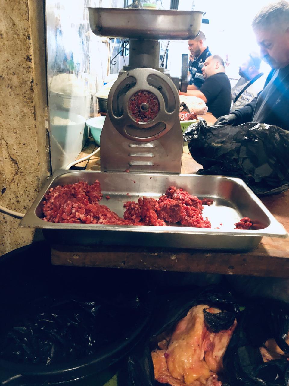بالصور ـ محضر ضبط بحق ملحمة في صور!
