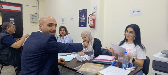 حماوة المشهد الترشحي سيطرت على اجواء تقديم الطلبات في سرايا صيدا