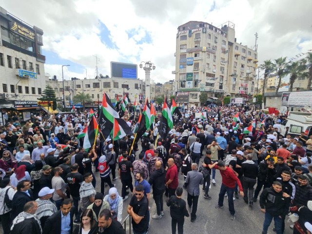 د. ابو هولي: منظمة التحرير الفلسطينية ترفض كل محاولات التهجير القسري والطوعي وسياسات الضم والاستعمار