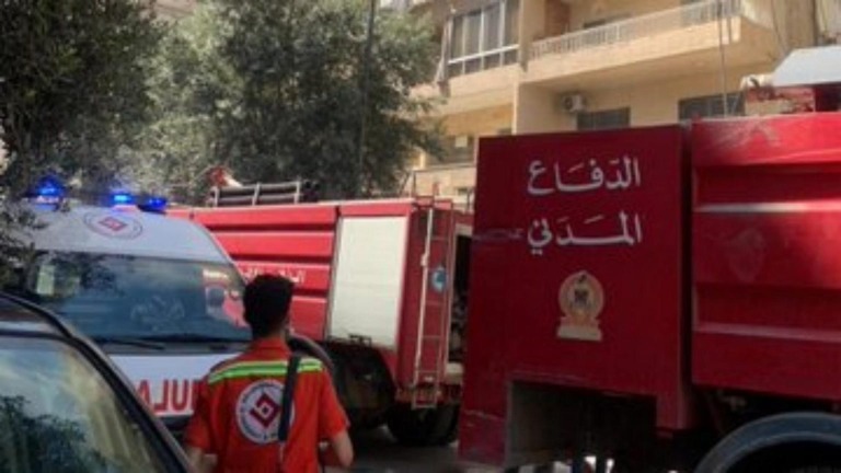 حريقٌ في شقّة سكنيّة.. ومحتجزون!