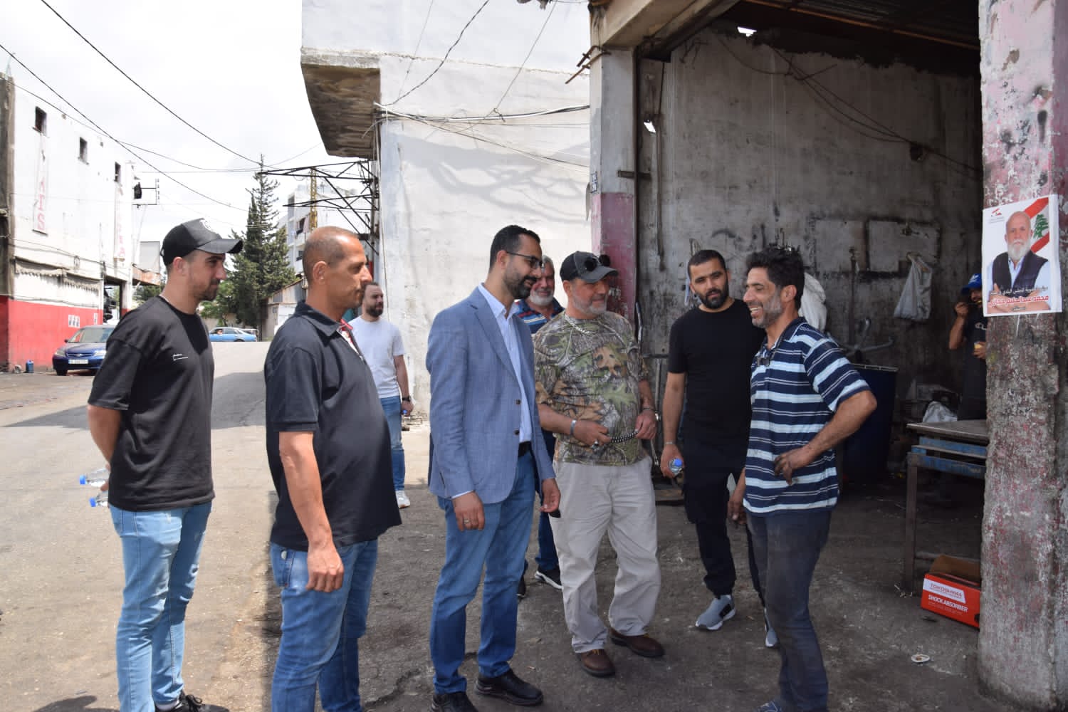 المرشح لبلدية صيدا كاتب العدل محيي الدين طرحة يجول في المدينة الصناعية القديمة ومنطقة الفوار