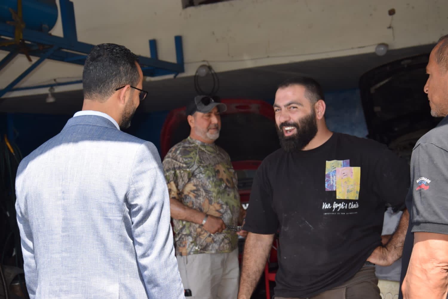 المرشح لبلدية صيدا كاتب العدل محيي الدين طرحة يجول في المدينة الصناعية القديمة ومنطقة الفوار