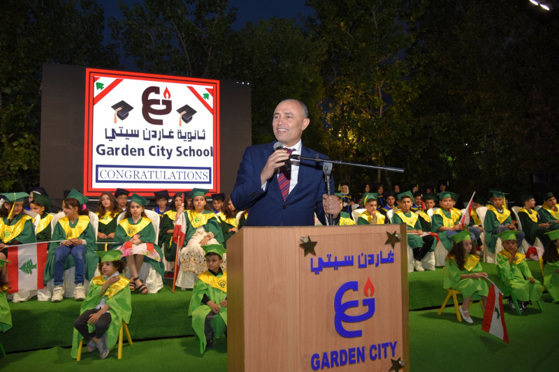 السفير التونسي يشيد بعمق العلاقات اللبنانية – التونسية خلال حفل تخرّج مدرسة "الغاردن سيتي"